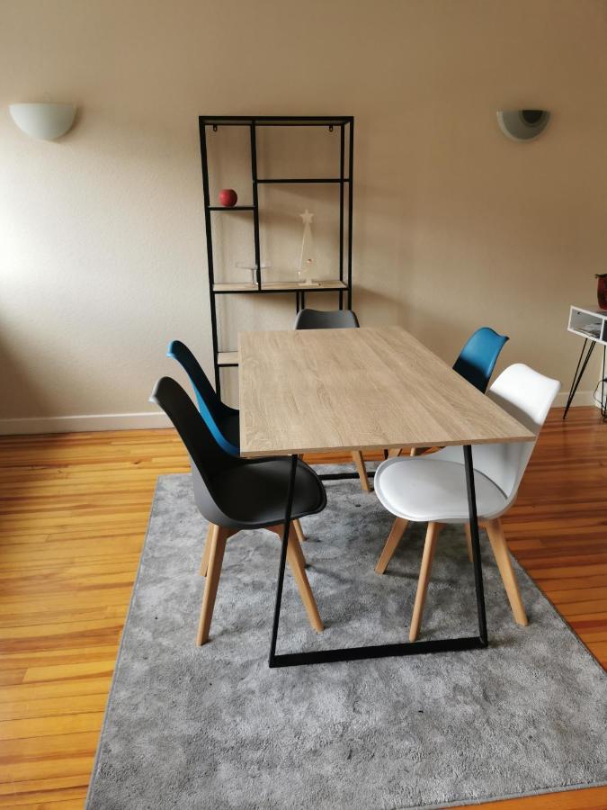 Chambre Privee Dans Appart Partage, Centre Ville, Avec Vue Sur Les Monuments Le Puy-en-Velay Buitenkant foto